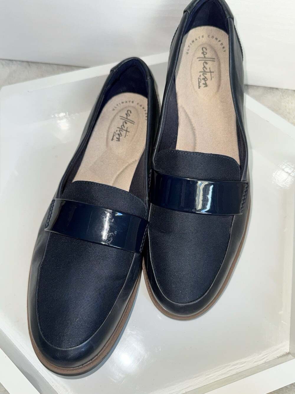 New Clarks Women's Size 11 Black Leather Slip-On Loafer Flats Round Toe Comfort